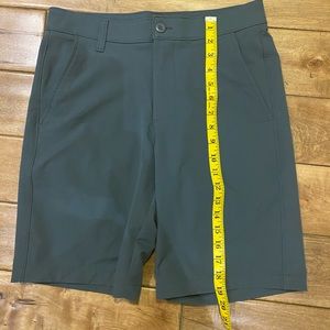 Under Armour Golf Shorts 30 Waist Dark Gray
